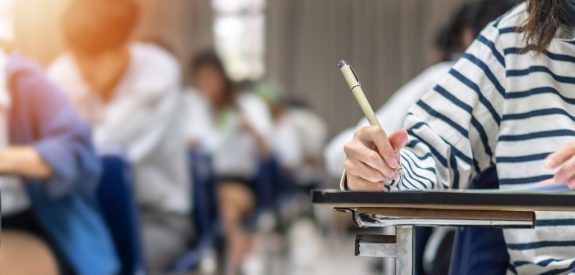 Educacao_Sala de aula_Adobe stock